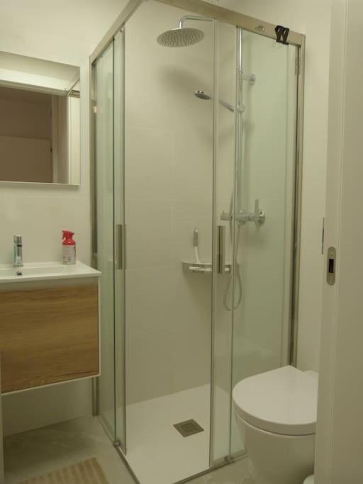 Modern Apartment In Torrevjea 200M From The Loccos Beach تورّيفيِخا المظهر الخارجي الصورة