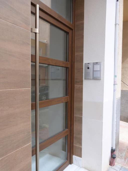 Modern Apartment In Torrevjea 200M From The Loccos Beach تورّيفيِخا المظهر الخارجي الصورة