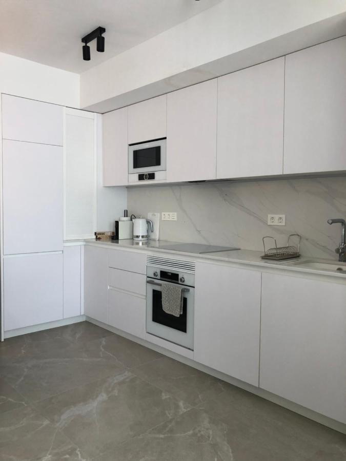 Modern Apartment In Torrevjea 200M From The Loccos Beach تورّيفيِخا المظهر الخارجي الصورة