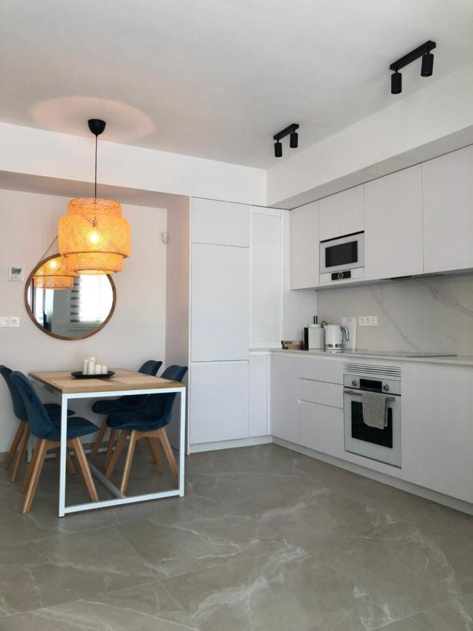 Modern Apartment In Torrevjea 200M From The Loccos Beach تورّيفيِخا المظهر الخارجي الصورة